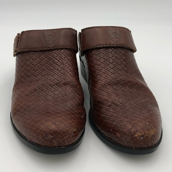 Ariat Woman’s Weave Mules - Picture 2 of 10